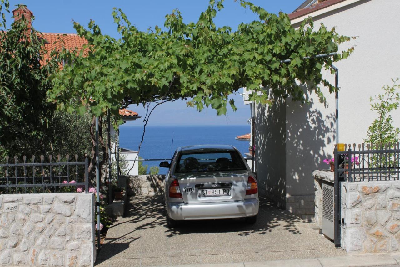 Apartments With A Parking Space Mali Losinj Exterior photo